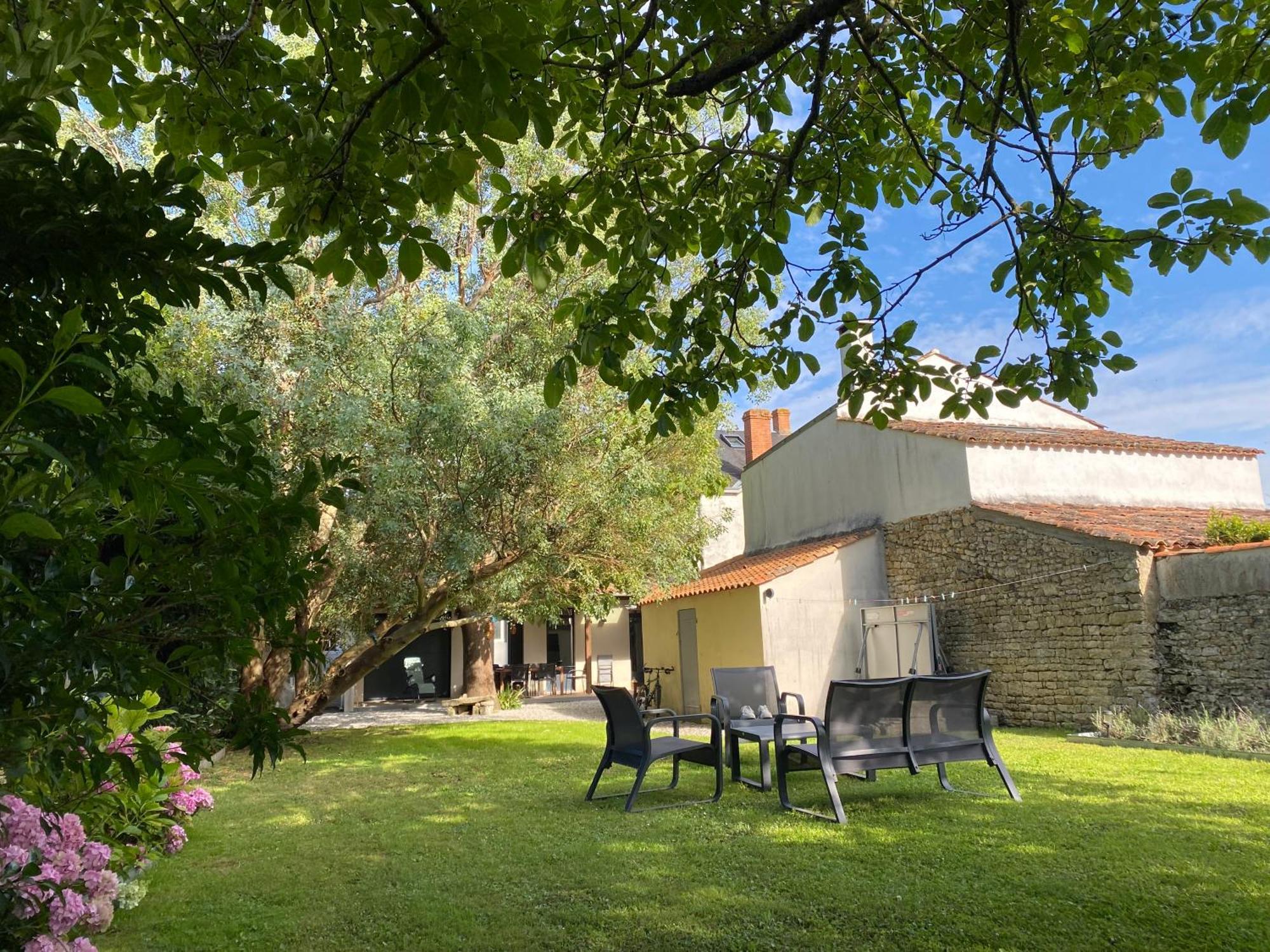 Villa Paulownia - A 1,2Km Des Plages - Tout Confort Au Coeur Du Bourg Jard-sur-Mer Exterior photo
